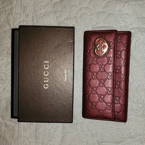 Pink Gucci wallet